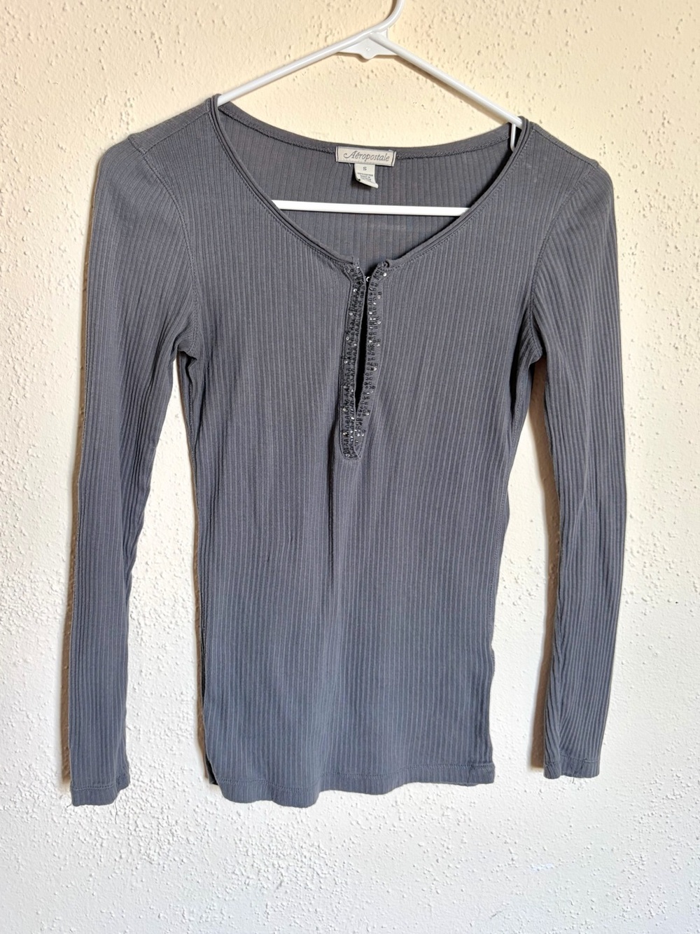 Aeropostale Henley Vintage Y2K Top